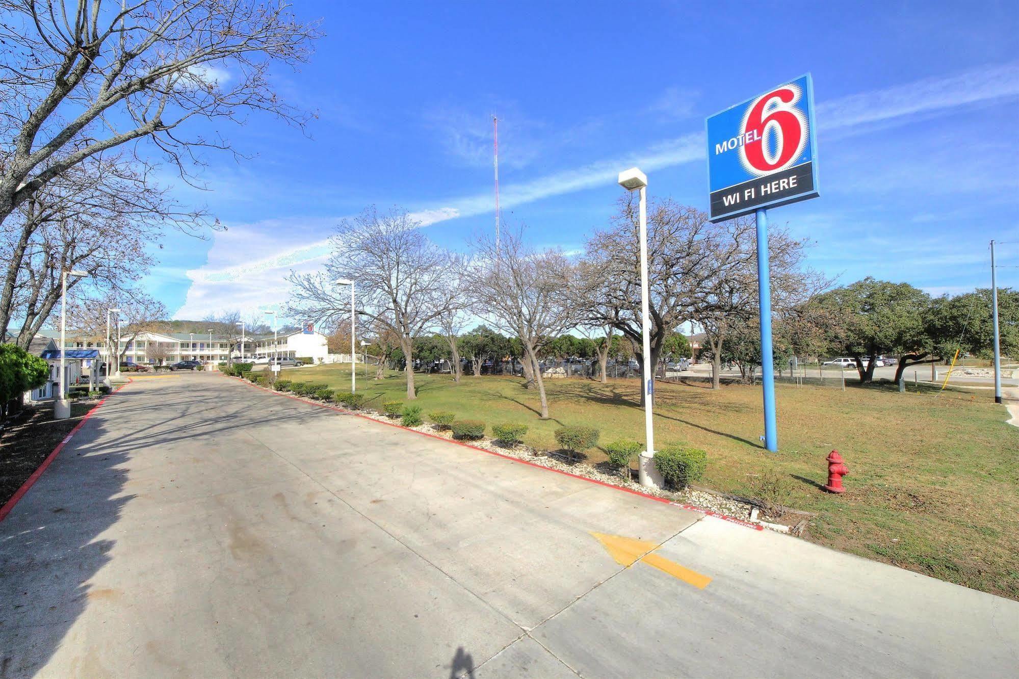 Motel 6-Kerrville, TX Eksteriør billede