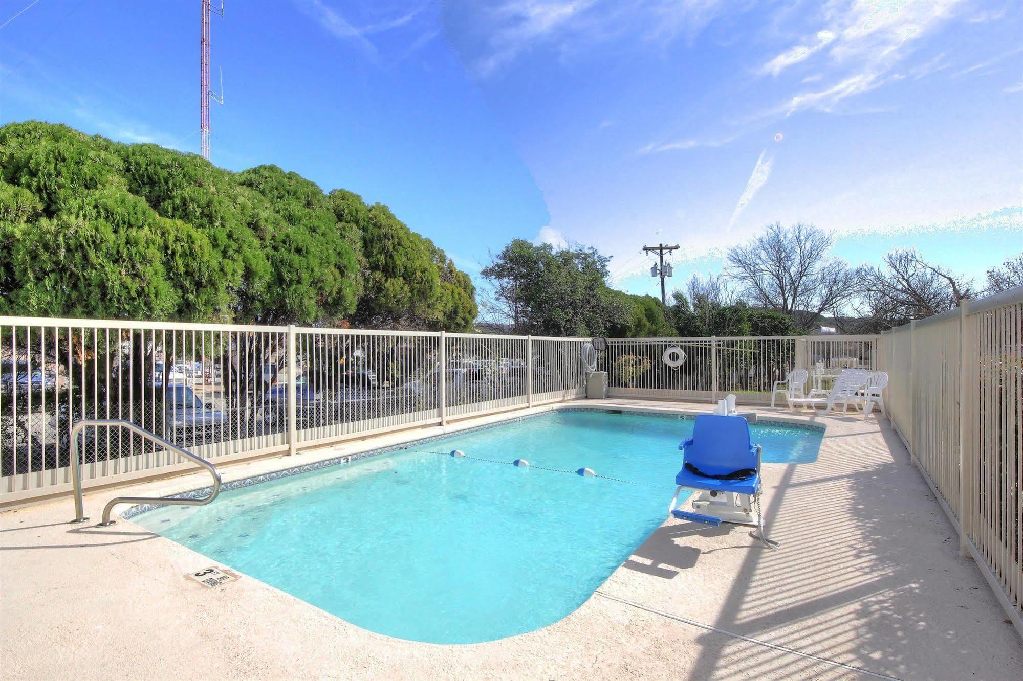 Motel 6-Kerrville, TX Eksteriør billede